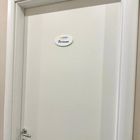 Tuttoincentro Bed and Breakfast Σαλέρνο Εξωτερικό φωτογραφία
