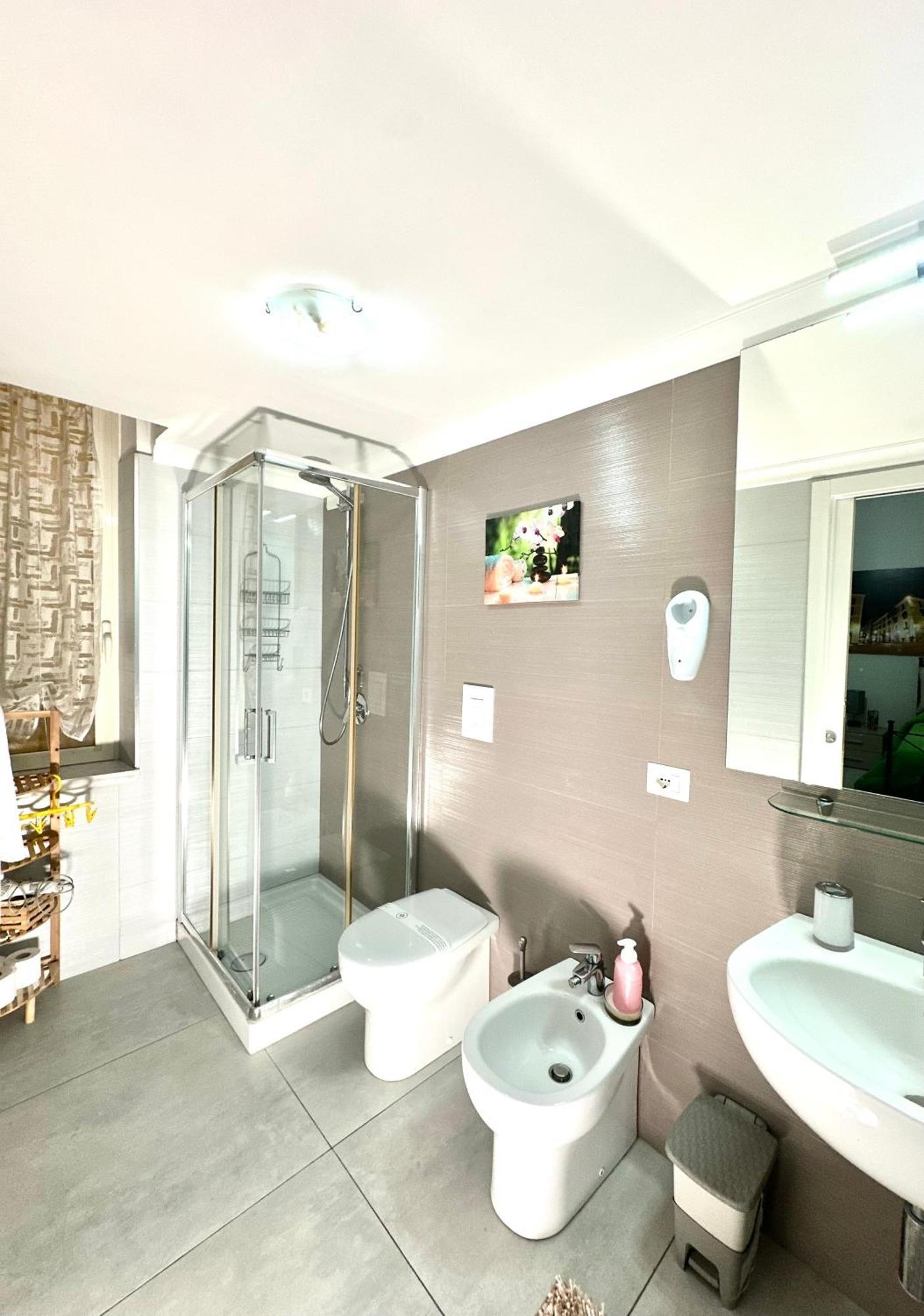 Tuttoincentro Bed and Breakfast Σαλέρνο Εξωτερικό φωτογραφία