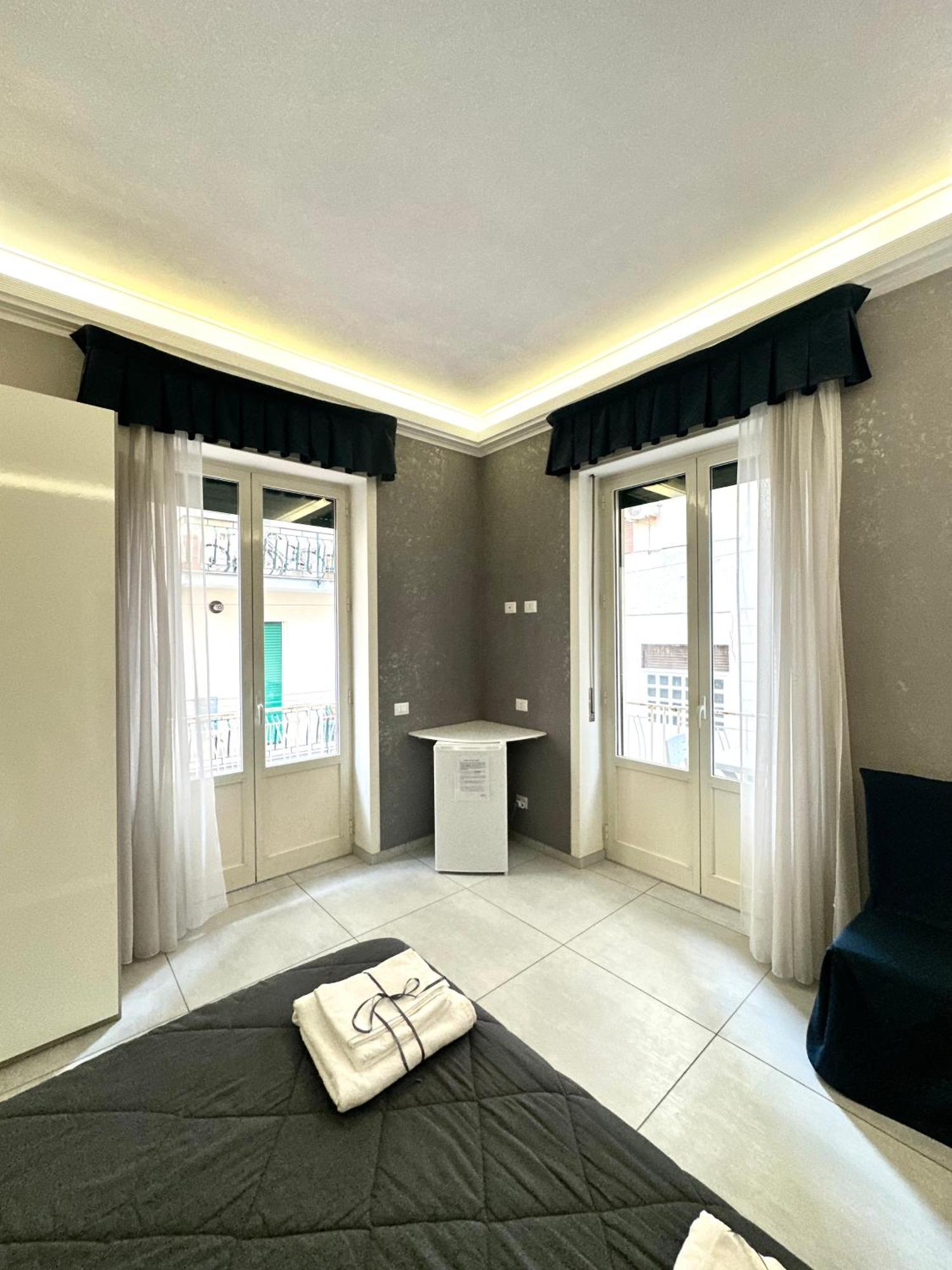 Tuttoincentro Bed and Breakfast Σαλέρνο Εξωτερικό φωτογραφία
