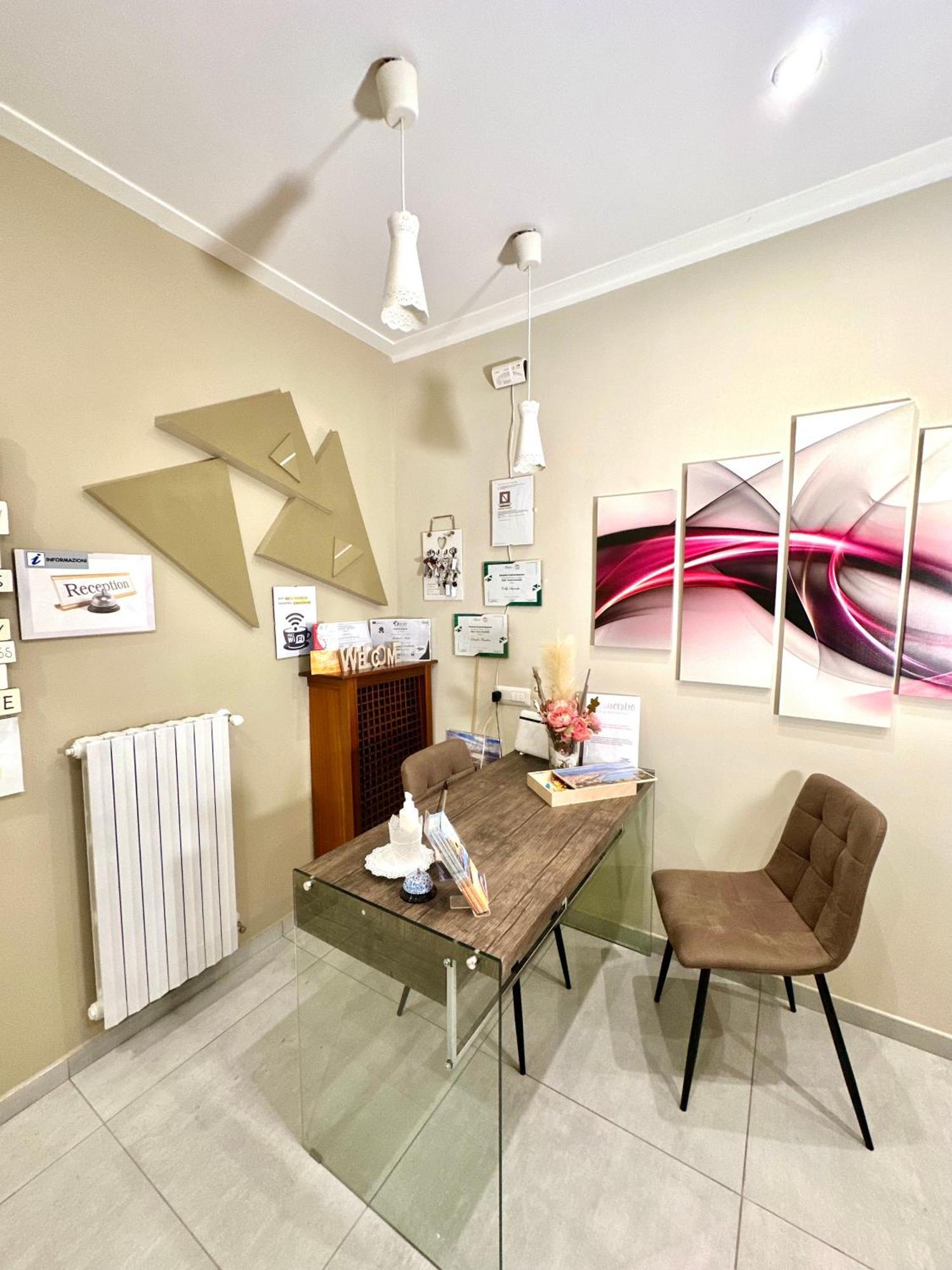 Tuttoincentro Bed and Breakfast Σαλέρνο Εξωτερικό φωτογραφία