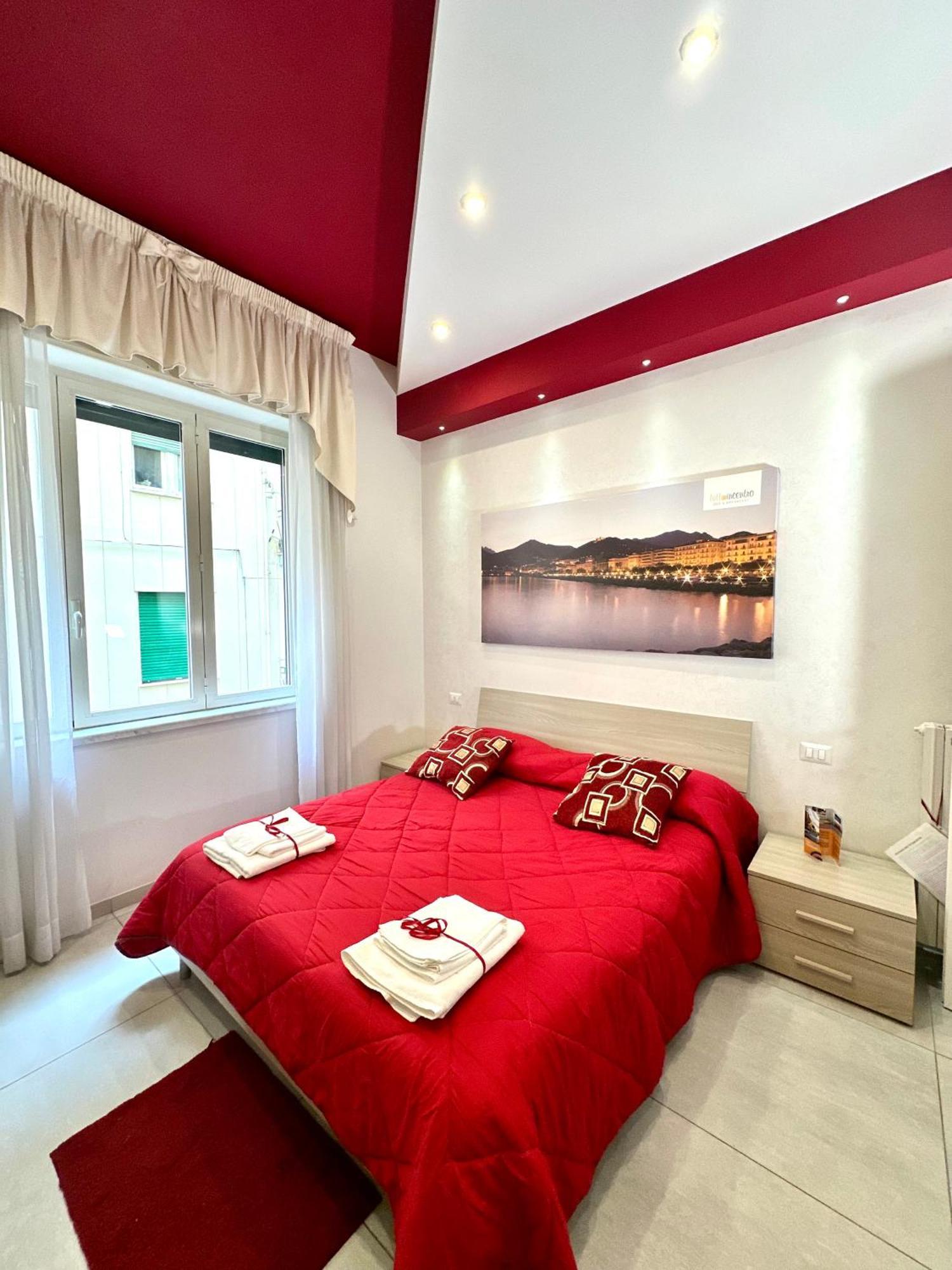 Tuttoincentro Bed and Breakfast Σαλέρνο Εξωτερικό φωτογραφία